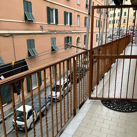 A Due Passi Dalla Lanterna Genoa Exterior photo